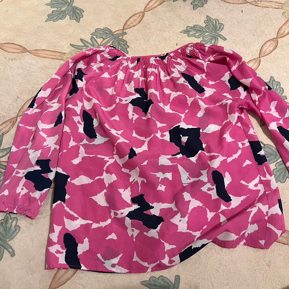 Pink blouse - Picture 3 of 4